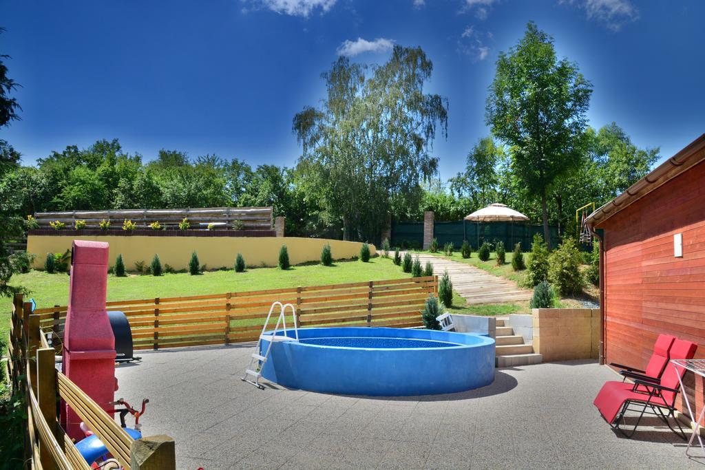 Areal Hradisek Villa Klobouky u Brna ภายนอก รูปภาพ
