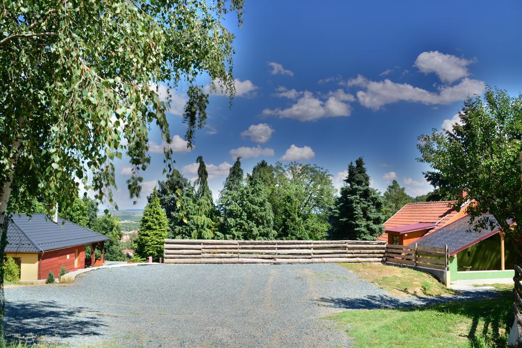 Areal Hradisek Villa Klobouky u Brna ภายนอก รูปภาพ